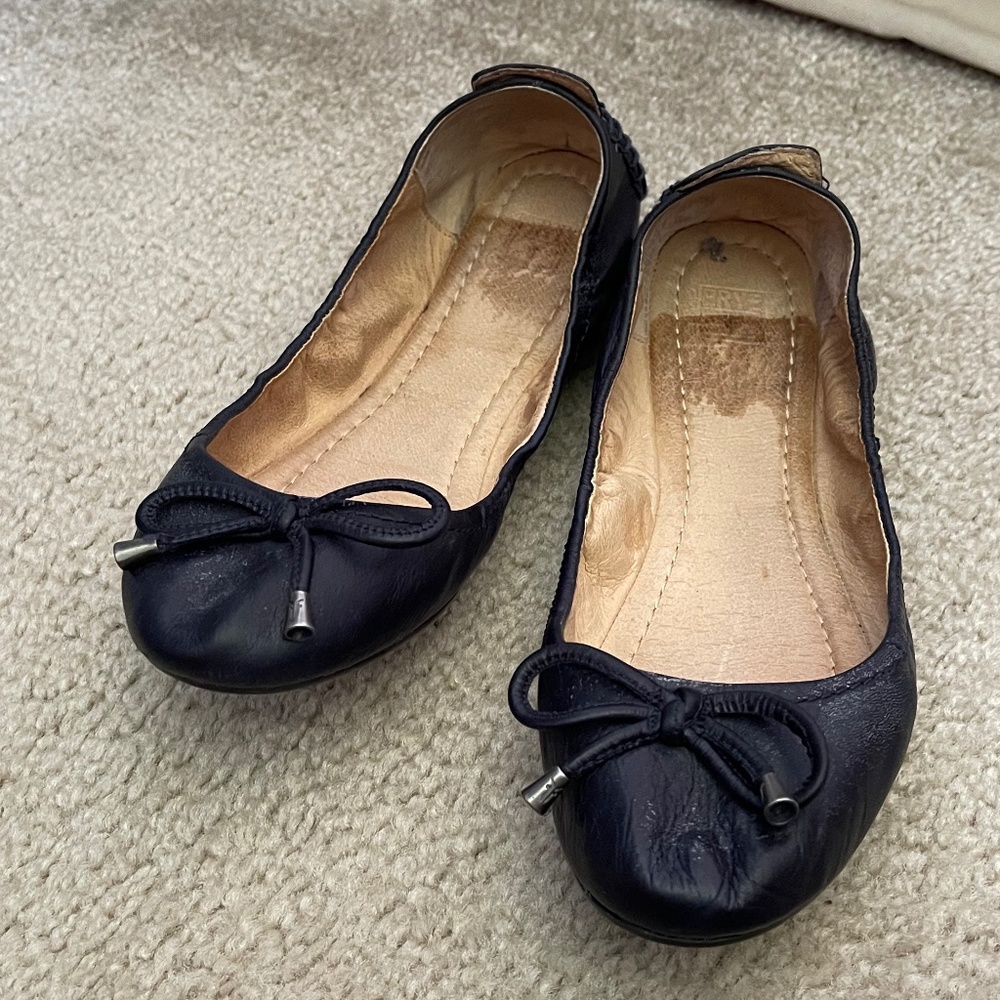 Women's navy Frye flats Size 9